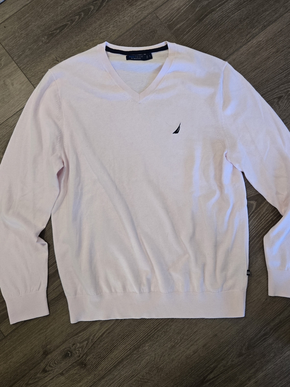 Nautica Men's V-Neck Sweater in Pale Pink with Navy Logo